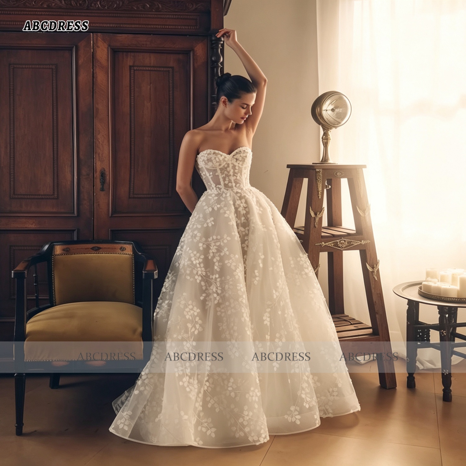 Embroidery Organza - LINDO NOIVA Custom Strapless Embroidered Lace