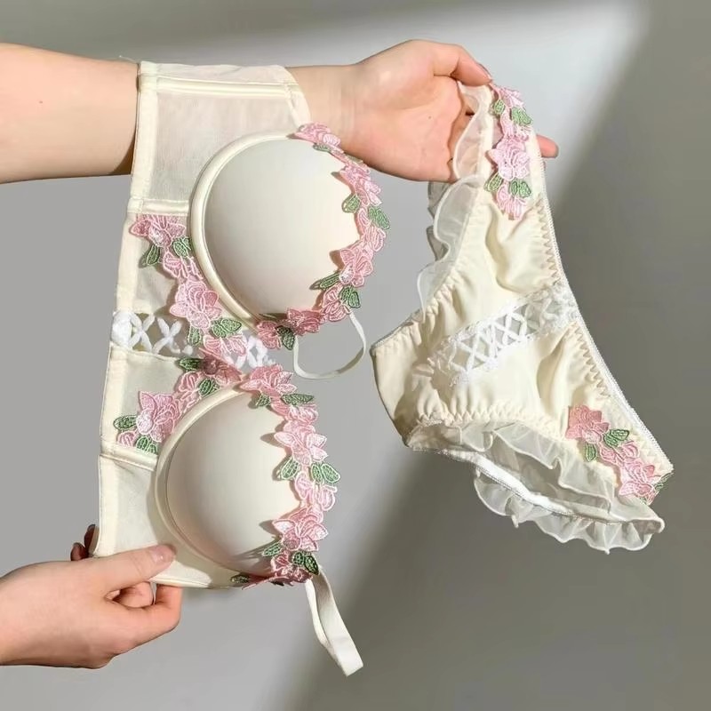 Vintage Floral Lingerie Set Cr - Embroidery Cream review and price